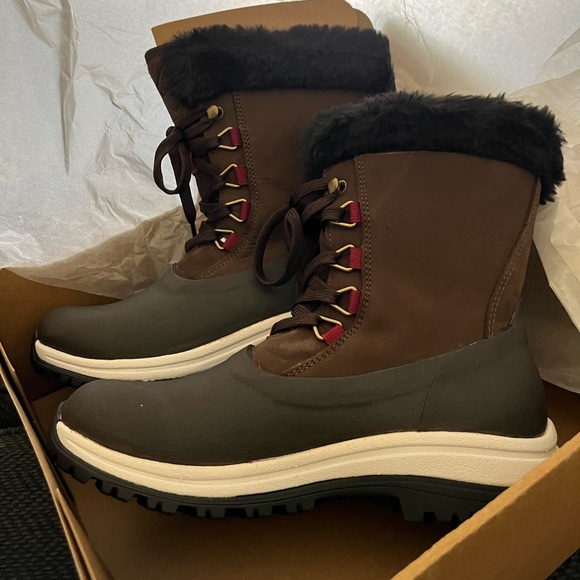 New brown mucks arctic apres lace winter boot size 6 cozy fur snow outdoor - Picture 3 of 6